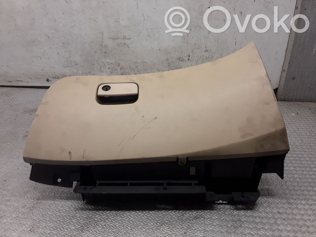 Guantera   66208XA00A