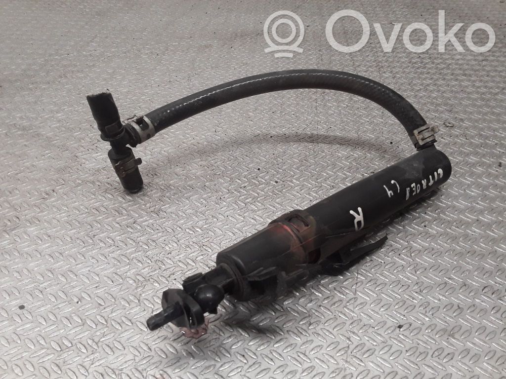 Headlight washer spray nozzle