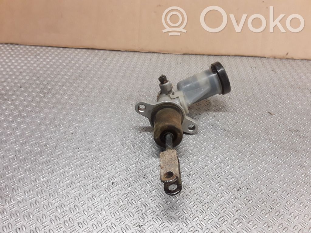 Nissan Terrano Maître-cylindre d'embrayage