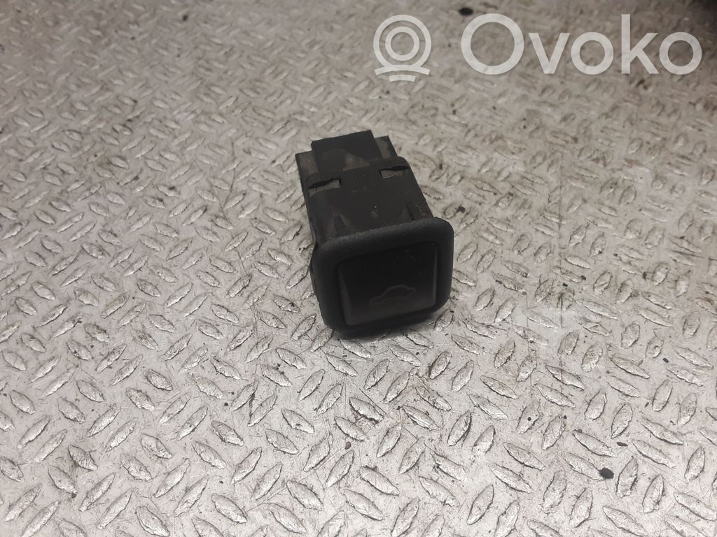 Skoda Fabia Mk2 (5J) Interruptor de la alarma