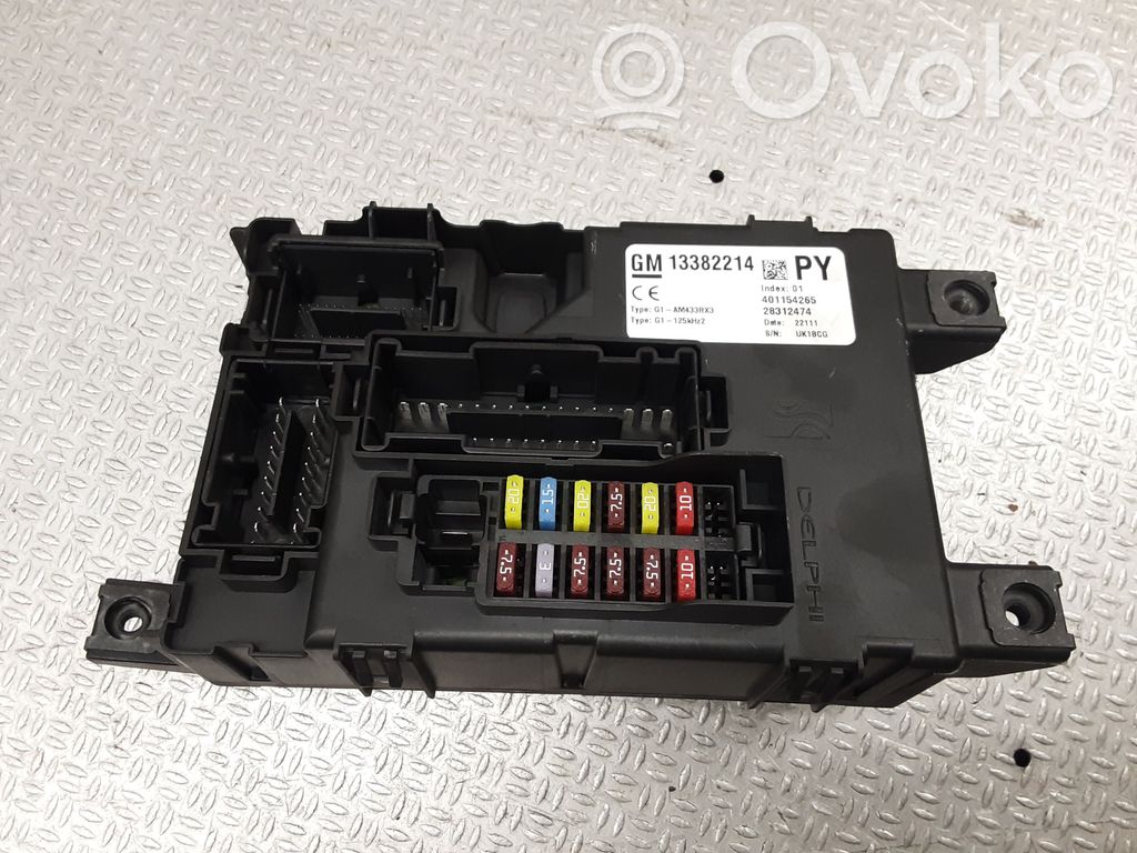 Módulo de fusible   GM13382214