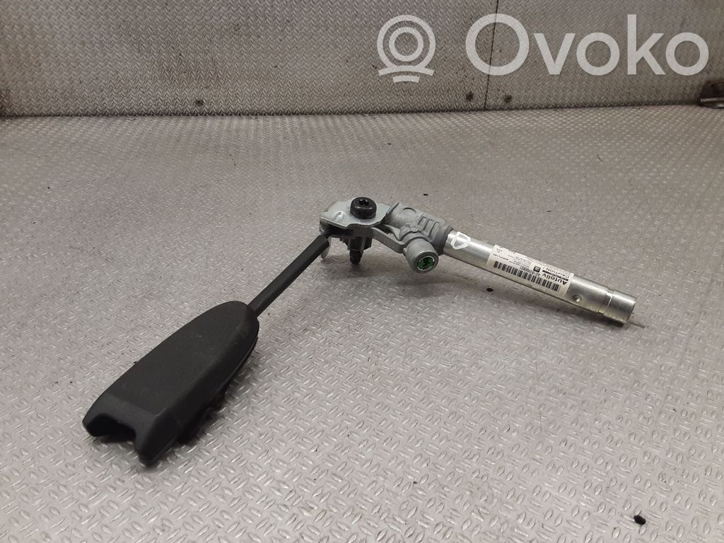 Opel Corsa D Gurtschloss vorne 