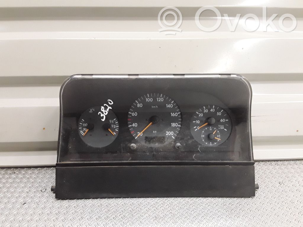Geschwindigkeitsmesser Cockpit   2D0919860A
