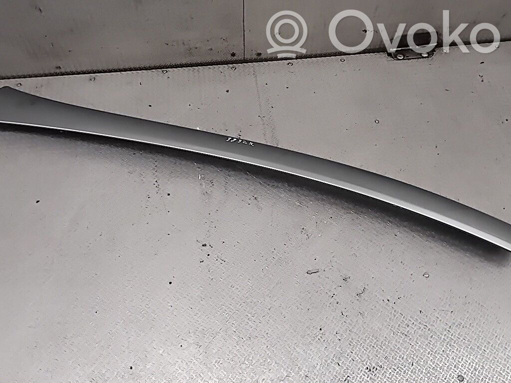 Opel Zafira C Listwa szyby czołowej / przedniej 