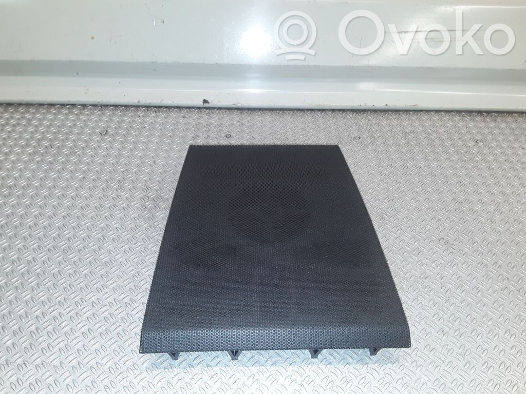Cache enceinte centrale   A1696800636