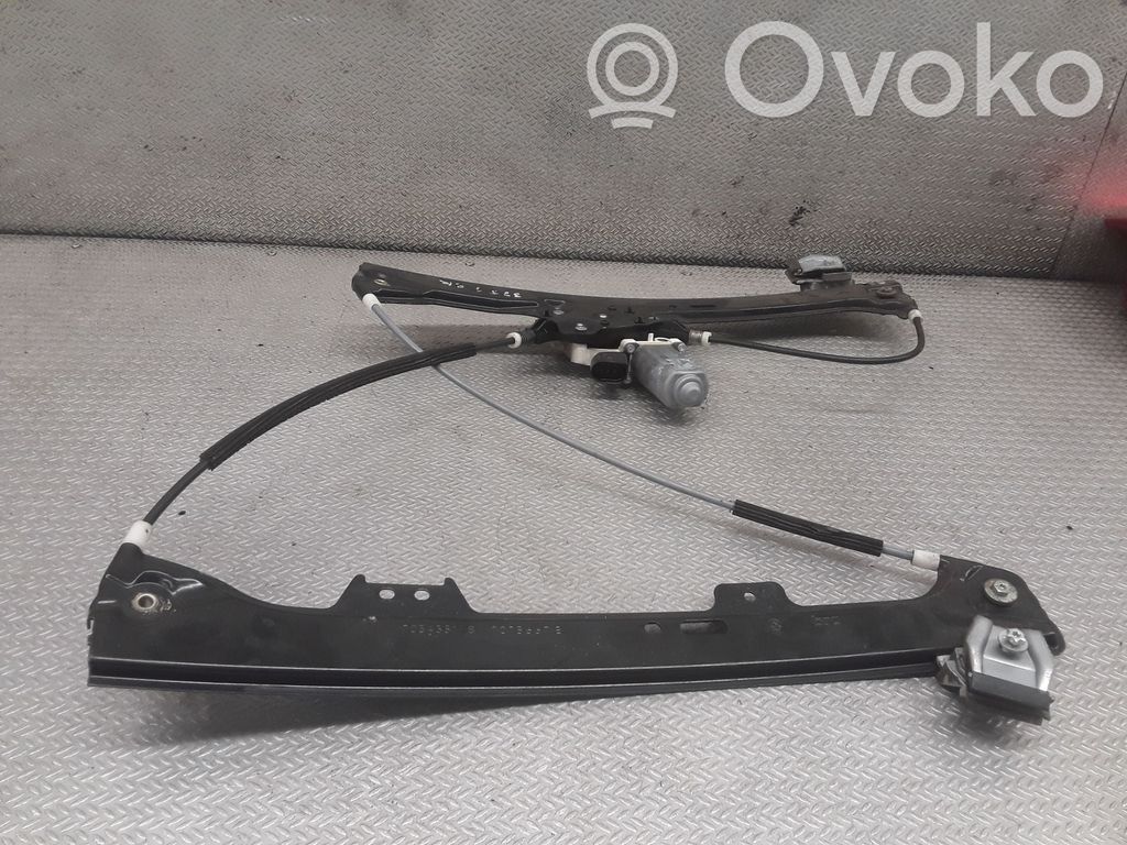 Mécanisme de lève-vitre avec moteur   7075667E