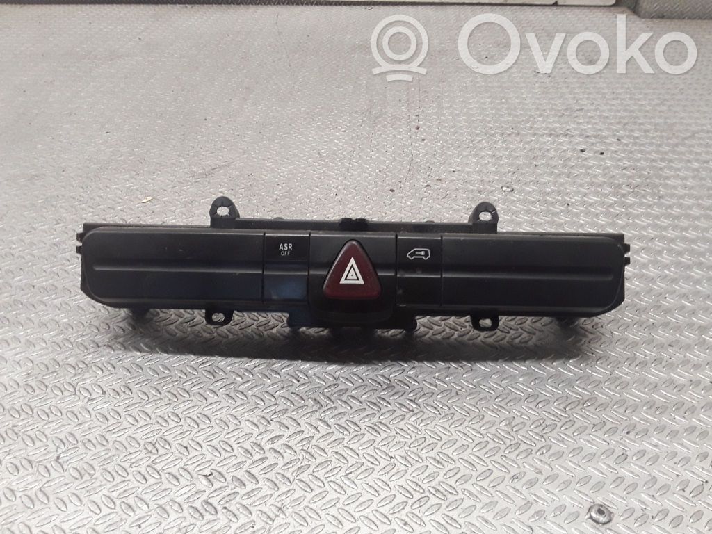 Botón interruptor de luz de peligro   9065453907