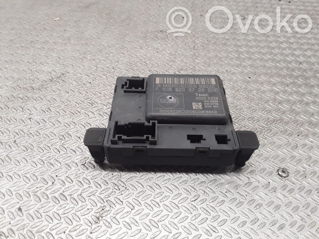 Unité de commande module de porte   A9068203726