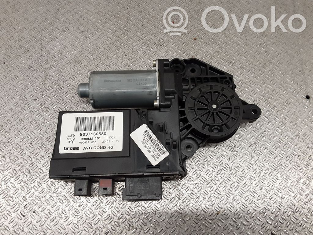 Peugeot 307 Silnik regulatora szyby drzwi przednich 