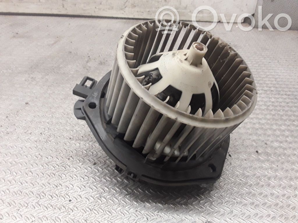 Iveco Daily 35.8 - 9 Ventilator aerotermă 