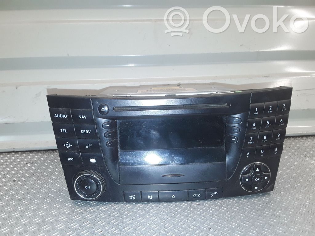Mercedes-Benz E W211 Unità principale autoradio/CD/DVD/GPS 