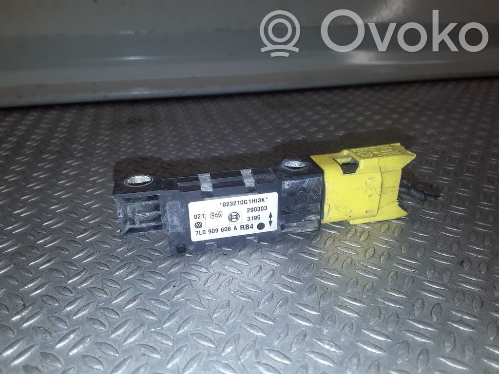 Senzor impact/declanșare airbag   7L0909606A