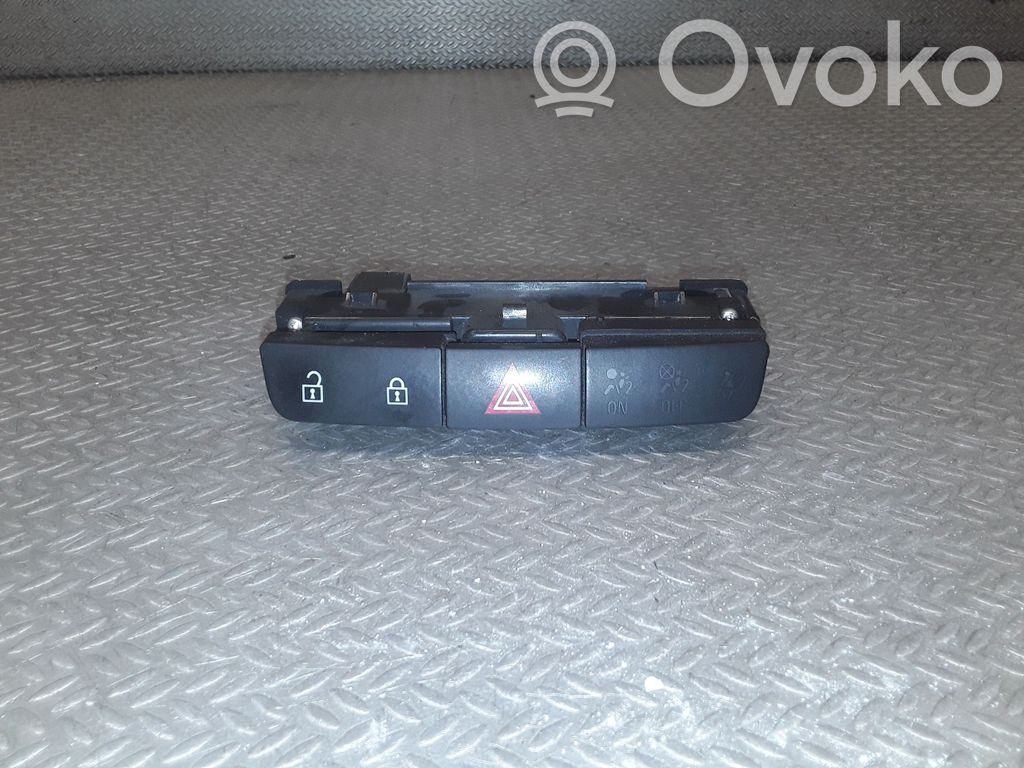 Schalter Warnblinkanlage   13324594