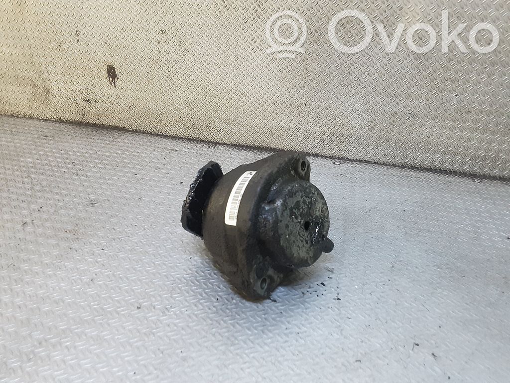 BMW 5 E60 E61 Engine mount bracket 