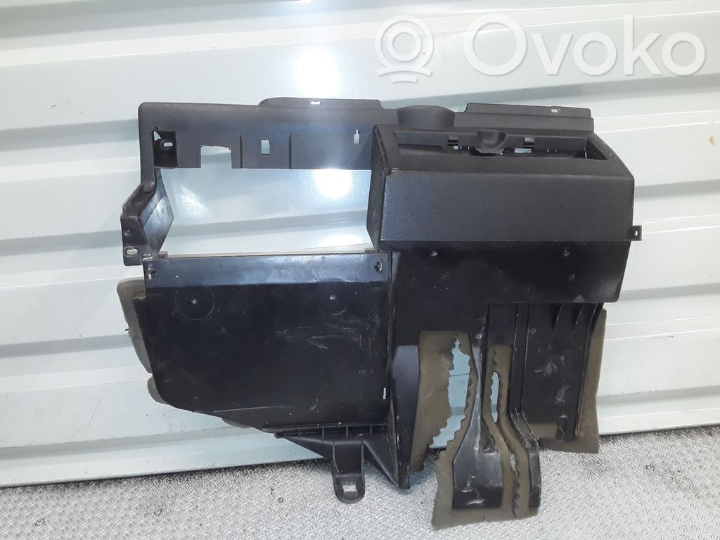 Volkswagen Golf II Отделочный щит панели (нижний) 