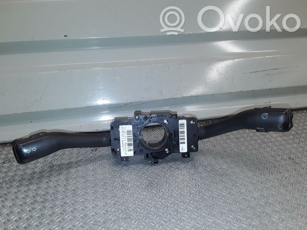 Rokturu komplekts   8L0953513G