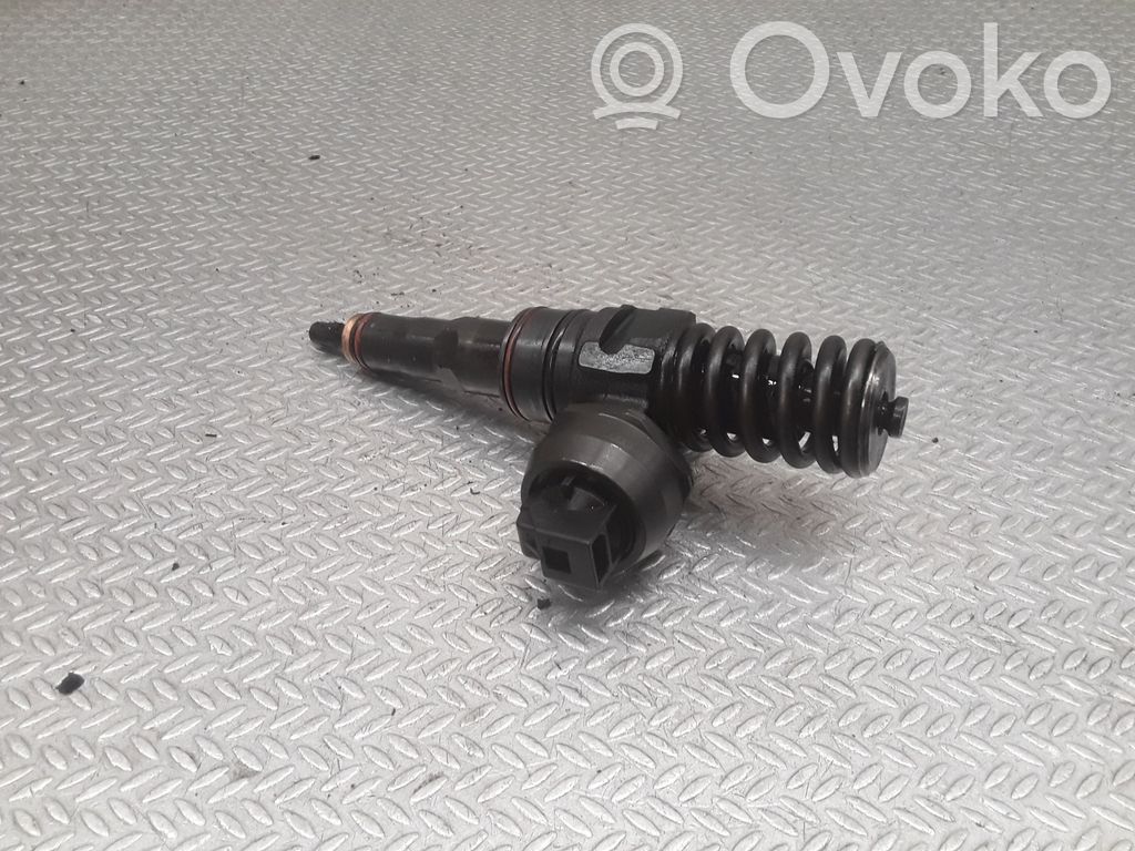 Audi A2 Fuel injector 