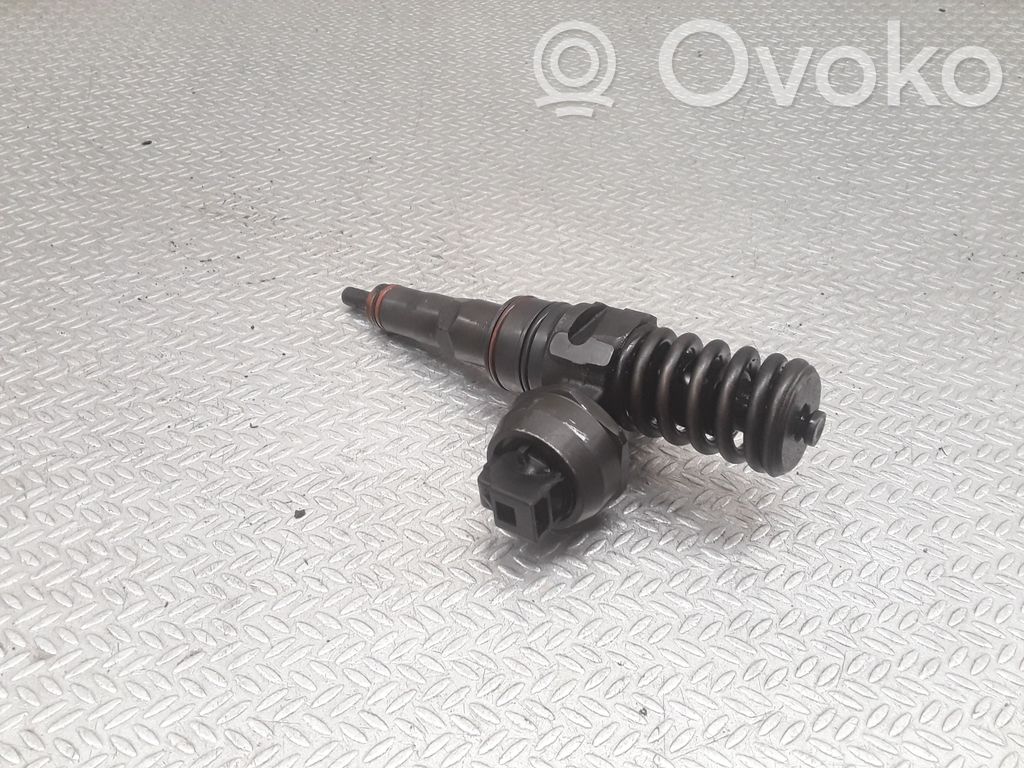 Audi A2 Fuel injector 