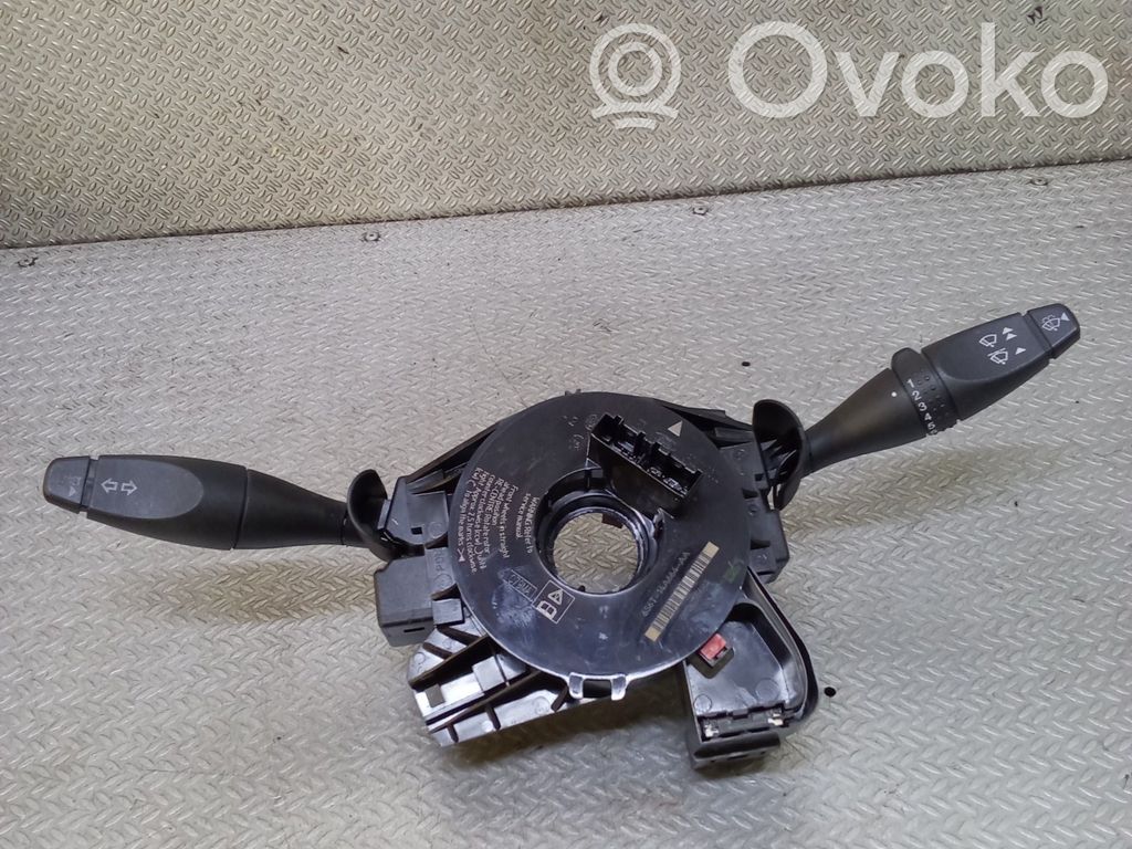 Ford Fiesta Commodo, commande essuie-glace/phare 