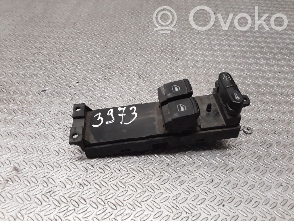 Electric window control switch   7M5959857C