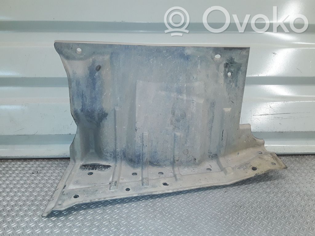 Mitsubishi Outlander Osłona dolna silnika 