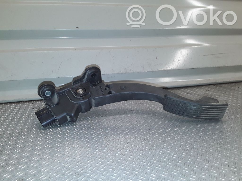 Pédale d'accélérateur   1600A102
