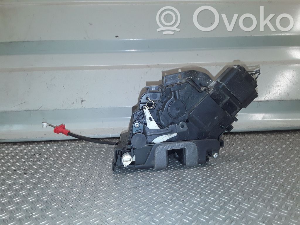 Ford Mondeo MK IV Takaoven lukko 