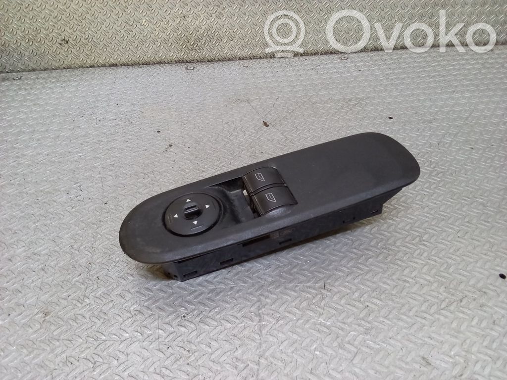 Ford Galaxy Electric window control switch 