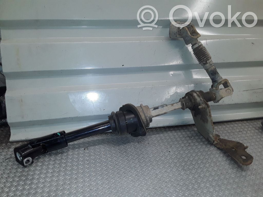 Steering wheel axle