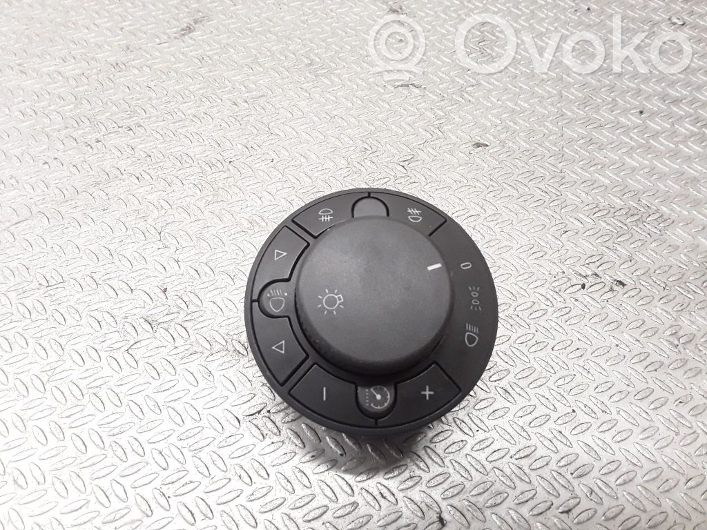 Opel Corsa D Light switch 