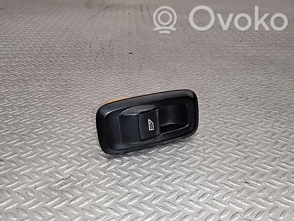 Ford Fiesta Electric window control switch 