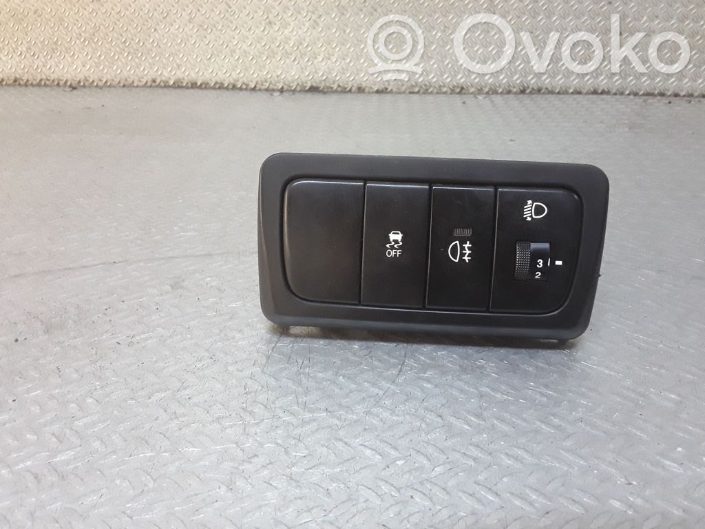 SsangYong Korando Interruptor de control de altura del faro delantero 