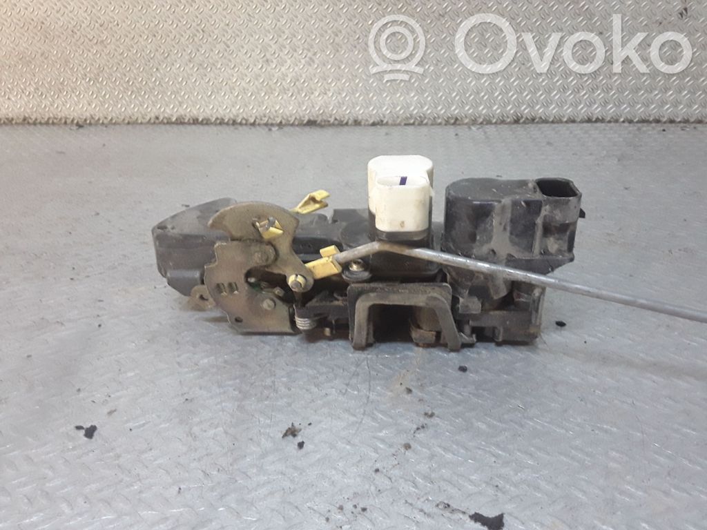 Opel Frontera B Front door lock 