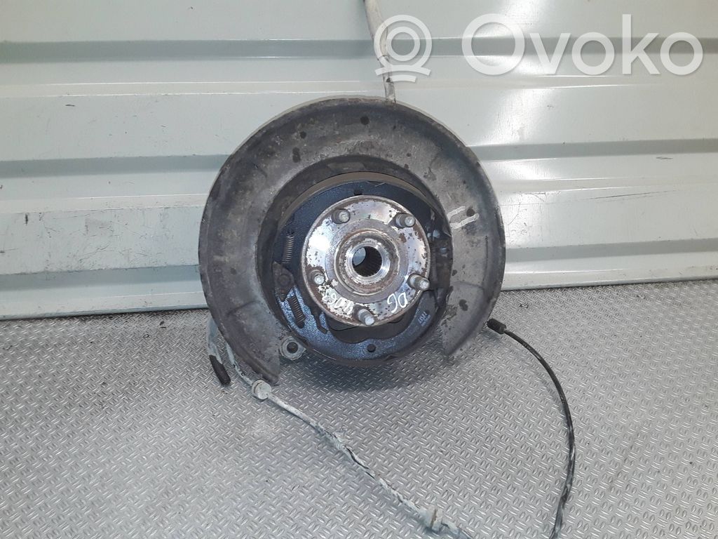 Rear wheel hub spindle/knuckle