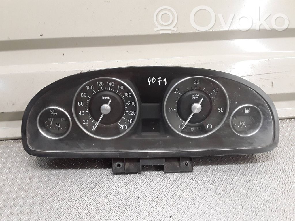 Geschwindigkeitsmesser Cockpit   60682040,S247C008