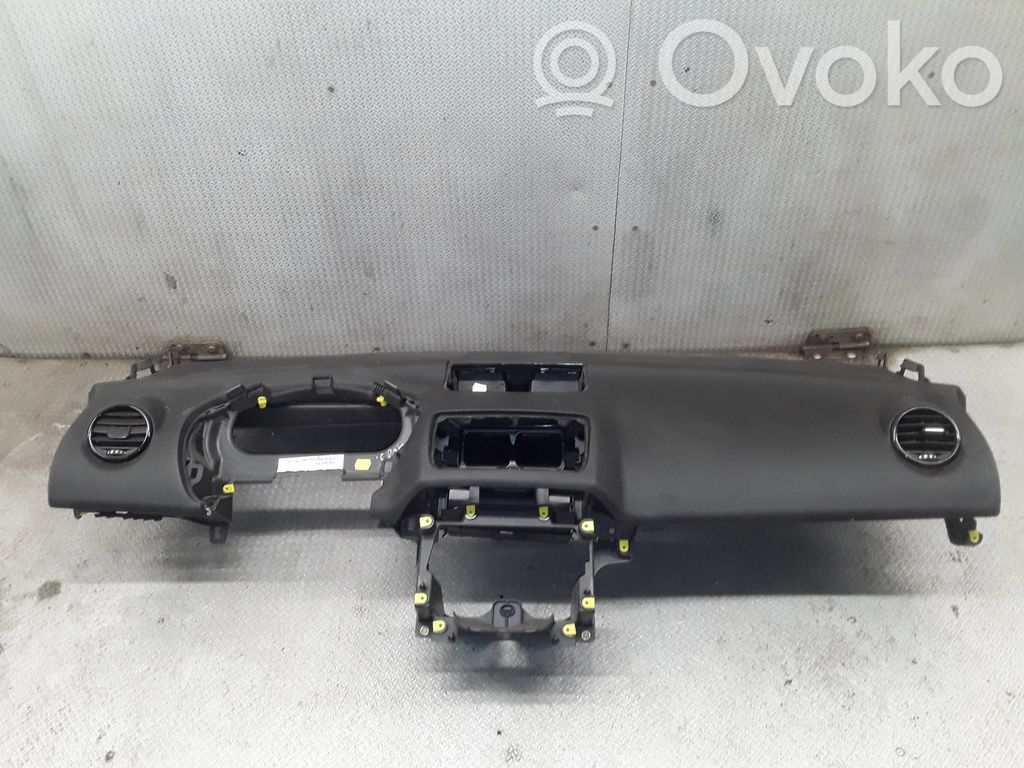 Opel Meriva B Dashboard 