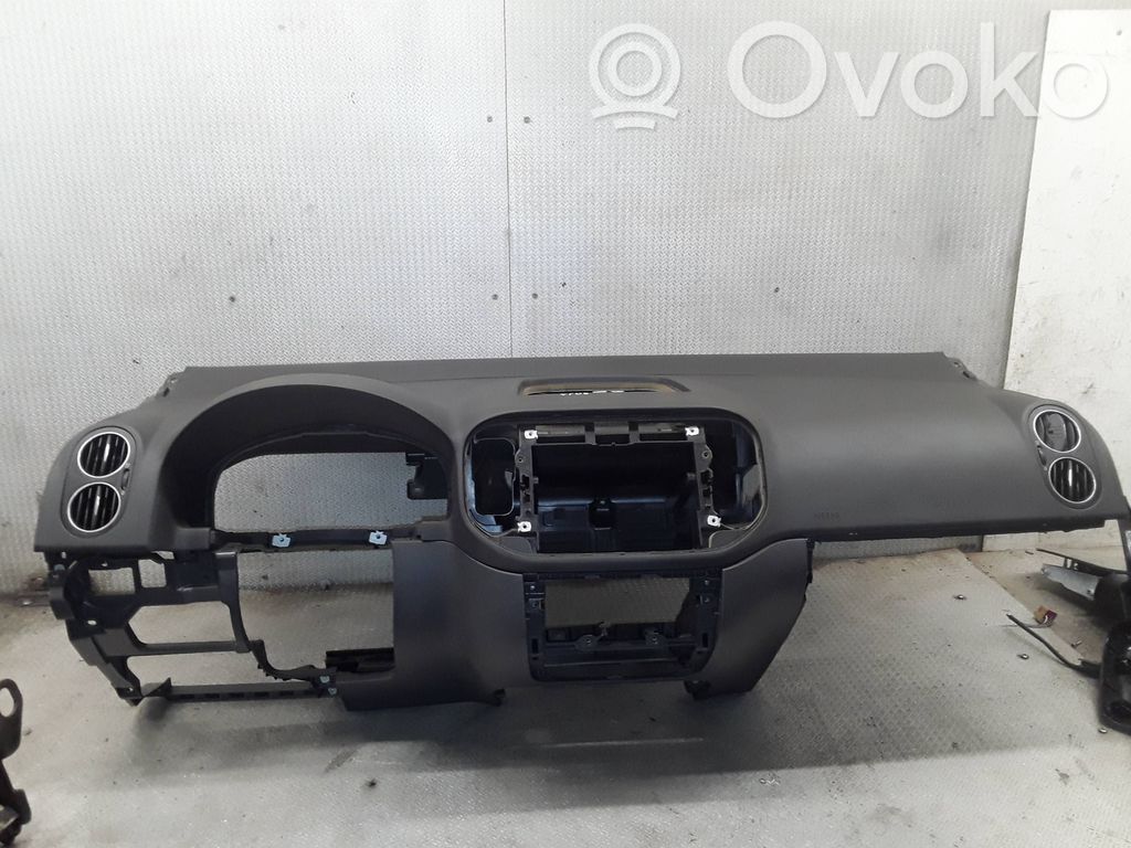 Volkswagen Golf Plus Panelė 