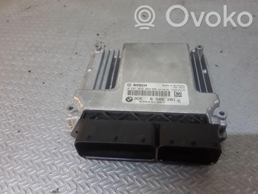 BMW 1 E81 E87 Engine control unit/module 