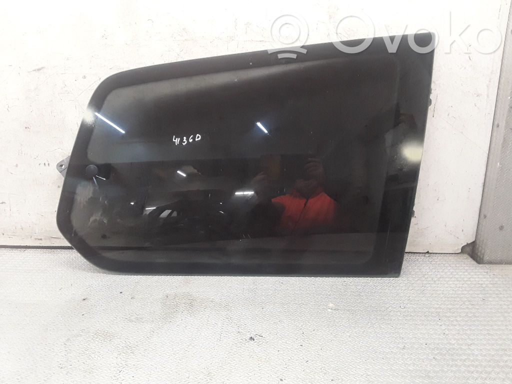 Vidrio lateral trasero