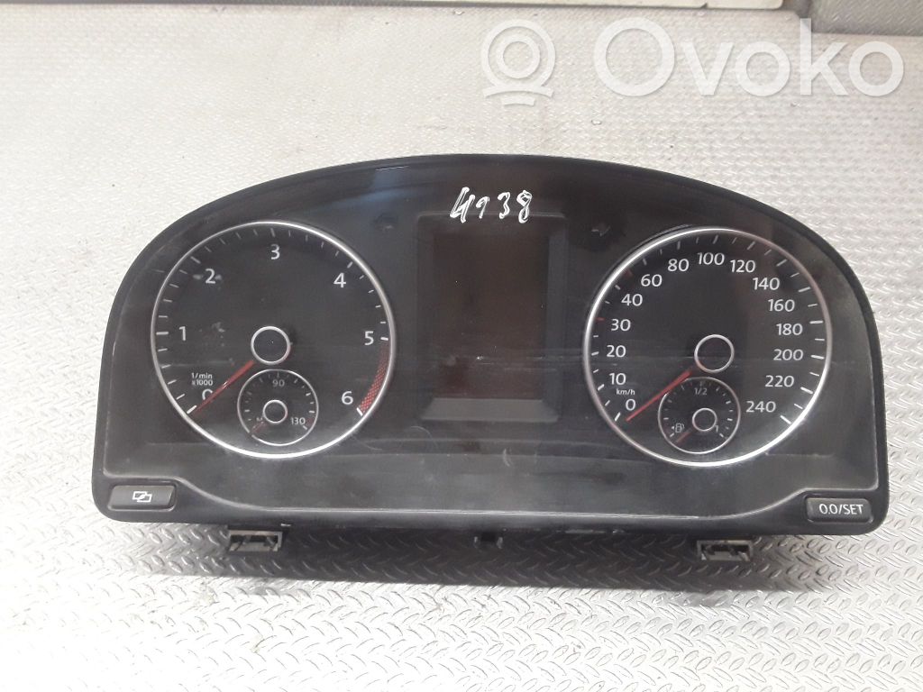 Volkswagen Caddy Speedometer (instrument cluster) 