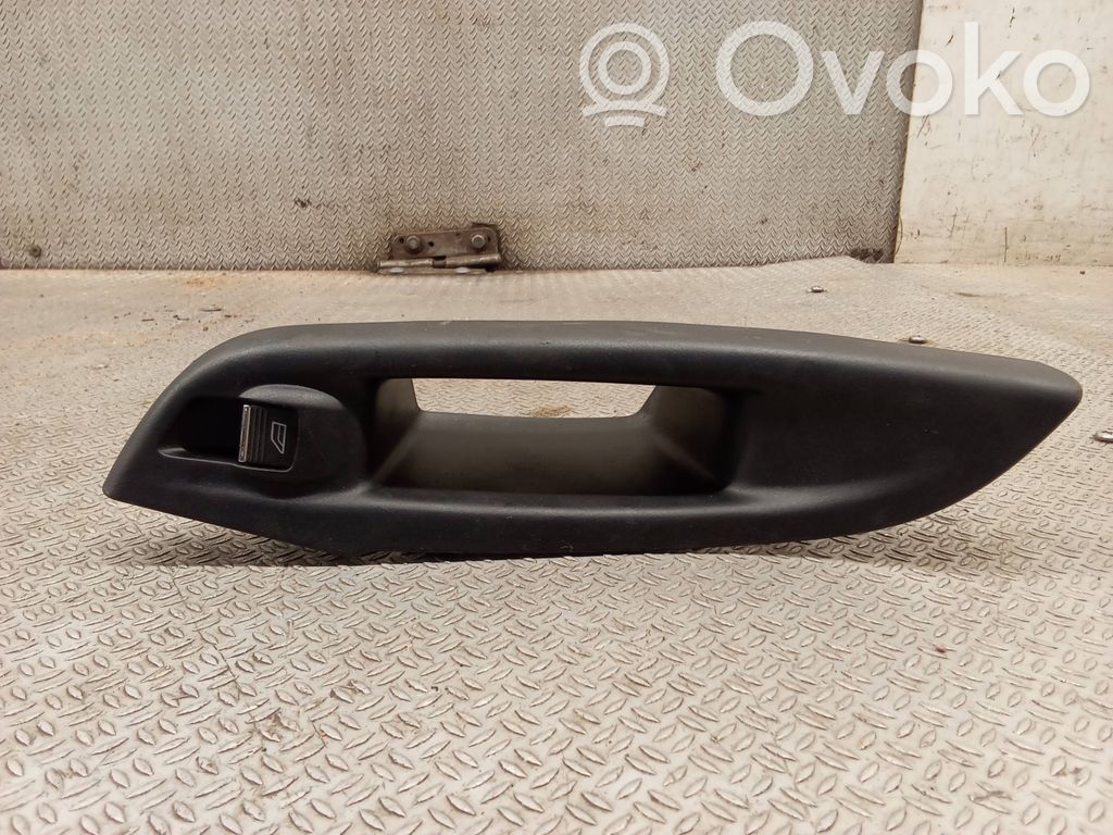 Ford Focus Electric window control switch 