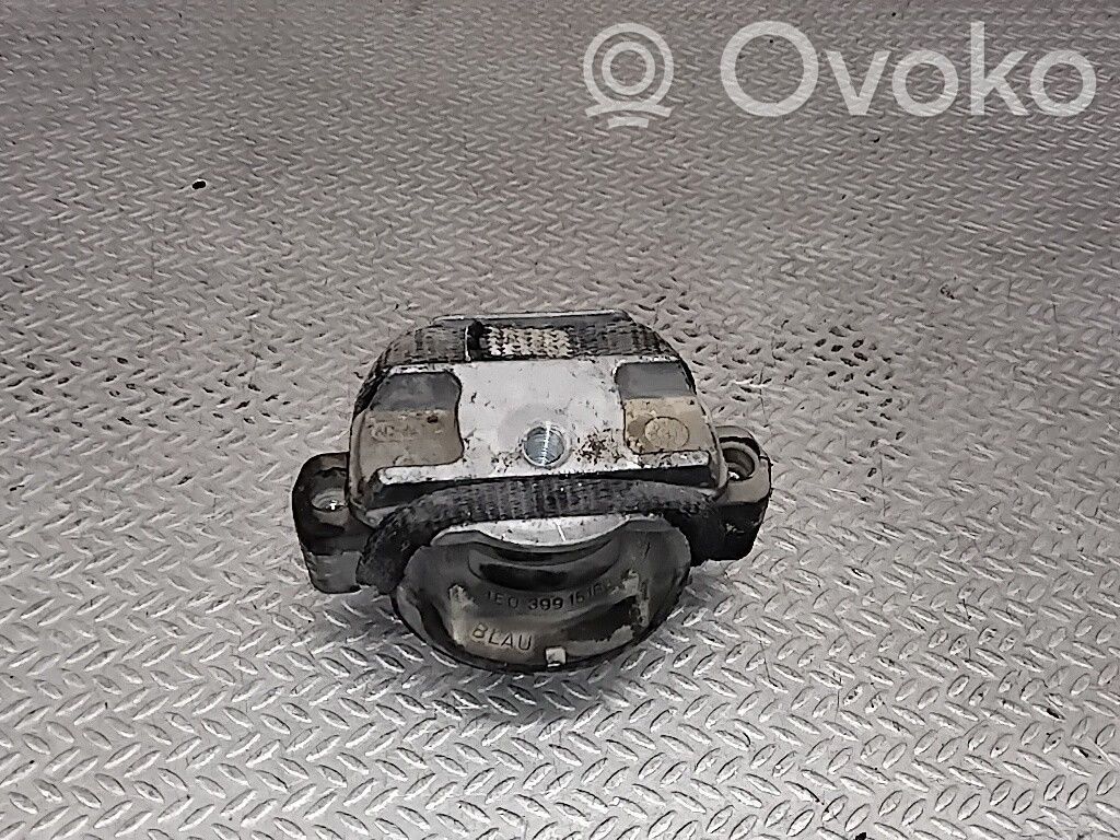 Audi A8 S8 D3 4E Vaihdelaatikon kiinnitys 