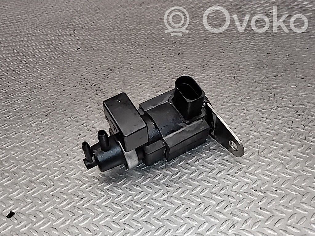 Électrovanne turbo   057906630A