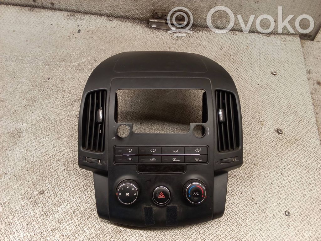 Climate control unit   972502L170