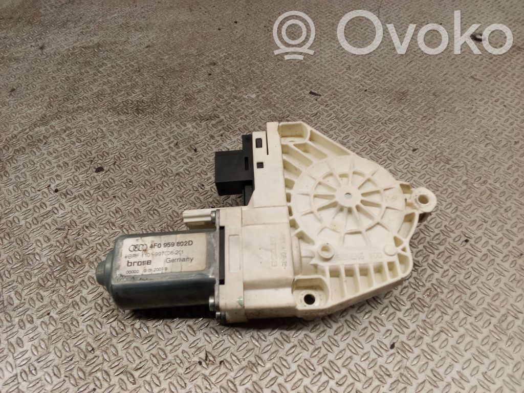 Priekšpusē loga pacēlāja motoriņš   4F0959802D