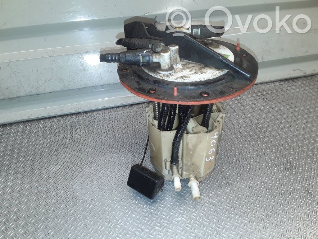 Bomba interna de combustible   42081AG111,1019624091