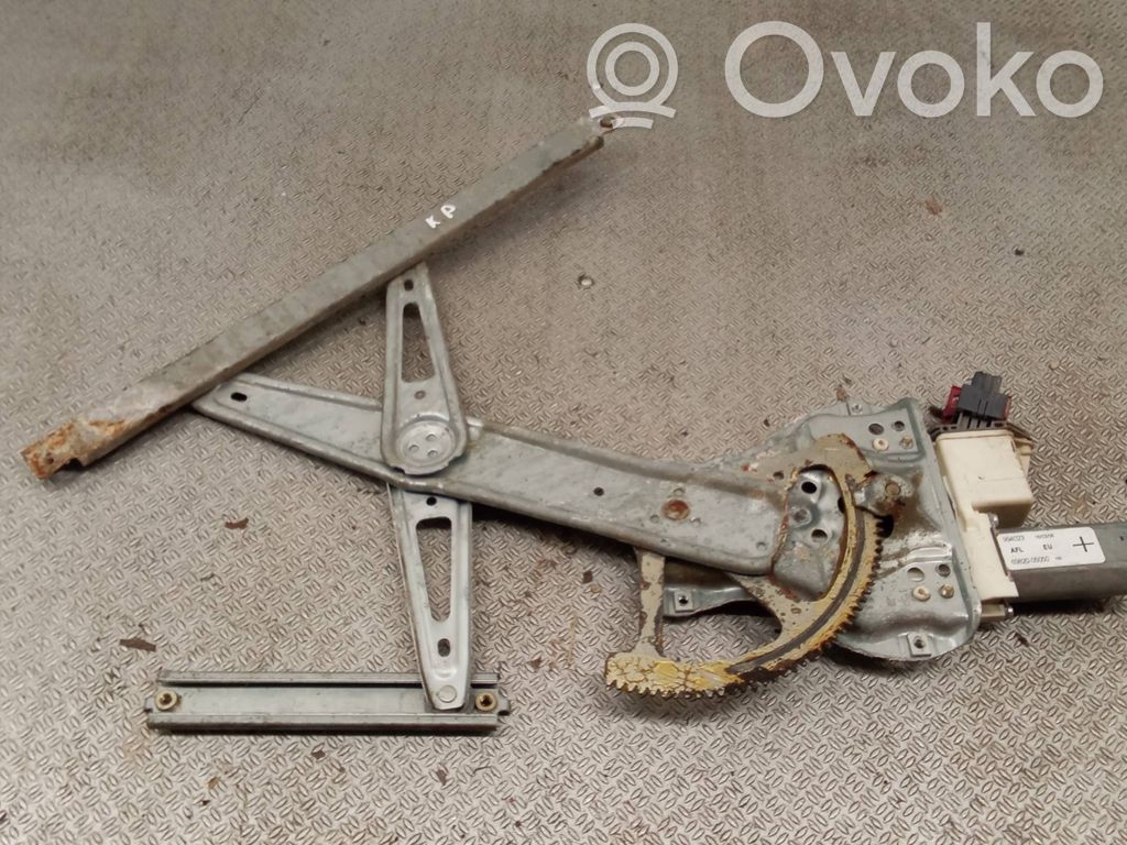 Toyota Avensis T250 Alzacristalli della portiera anteriore con motorino
