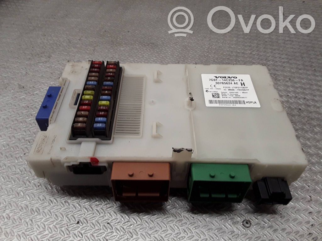 Ramka / Moduł bezpieczników   7G9T14C256FA,30765624AE