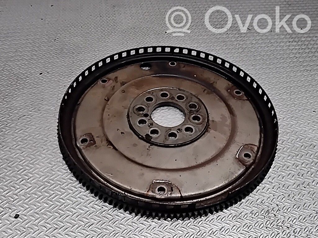 Vauhtipyörä   08677768
