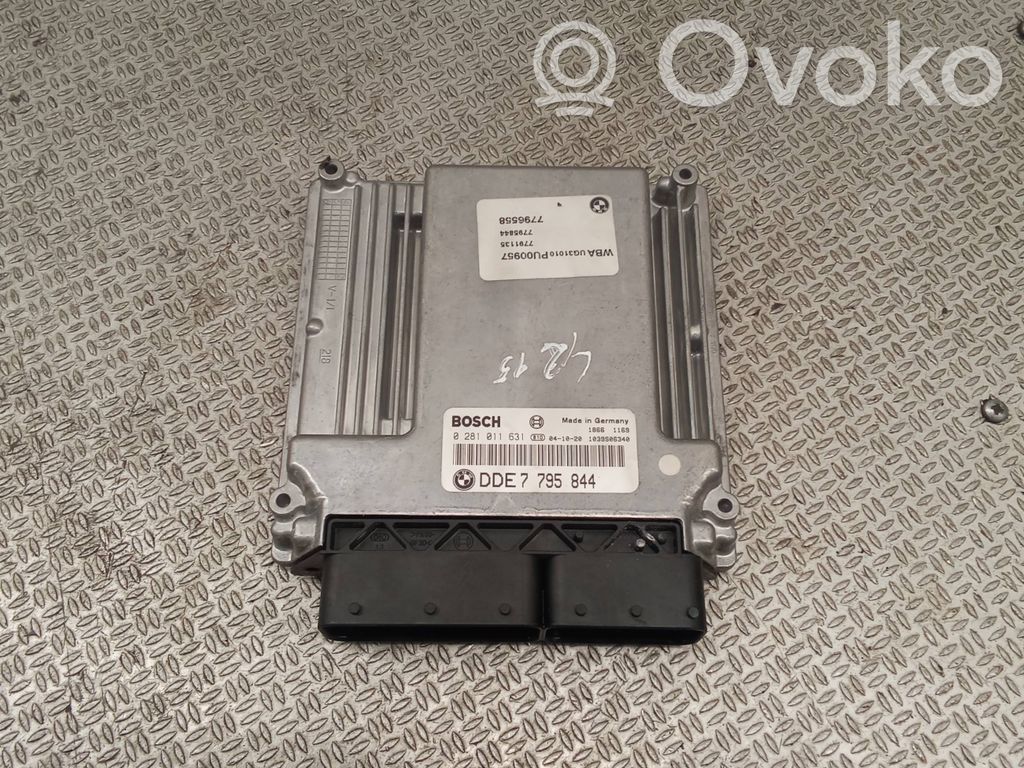 BMW 1 E81 E87 Engine control unit/module 
